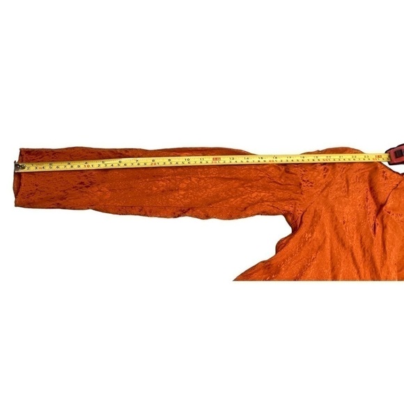 Aritzia Babaton Power embossed rust orange silky collarless blouse - Picture 9 of 9